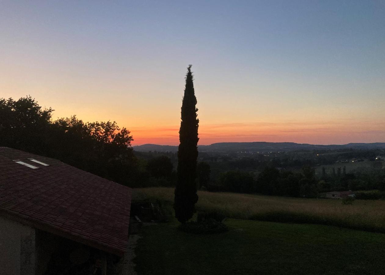 La Bastide Portoly B&B Pruneaux Penne-dʼAgenais Extérieur photo